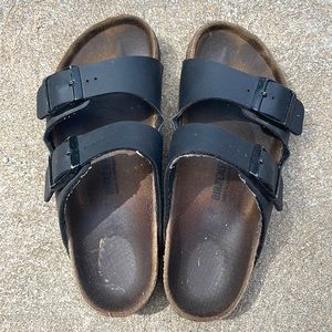 Black Birkenstocks kids